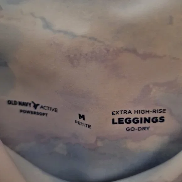 NWT Old Navy Active PowerSoft Leggings (Petite) - Picture 3 of 4